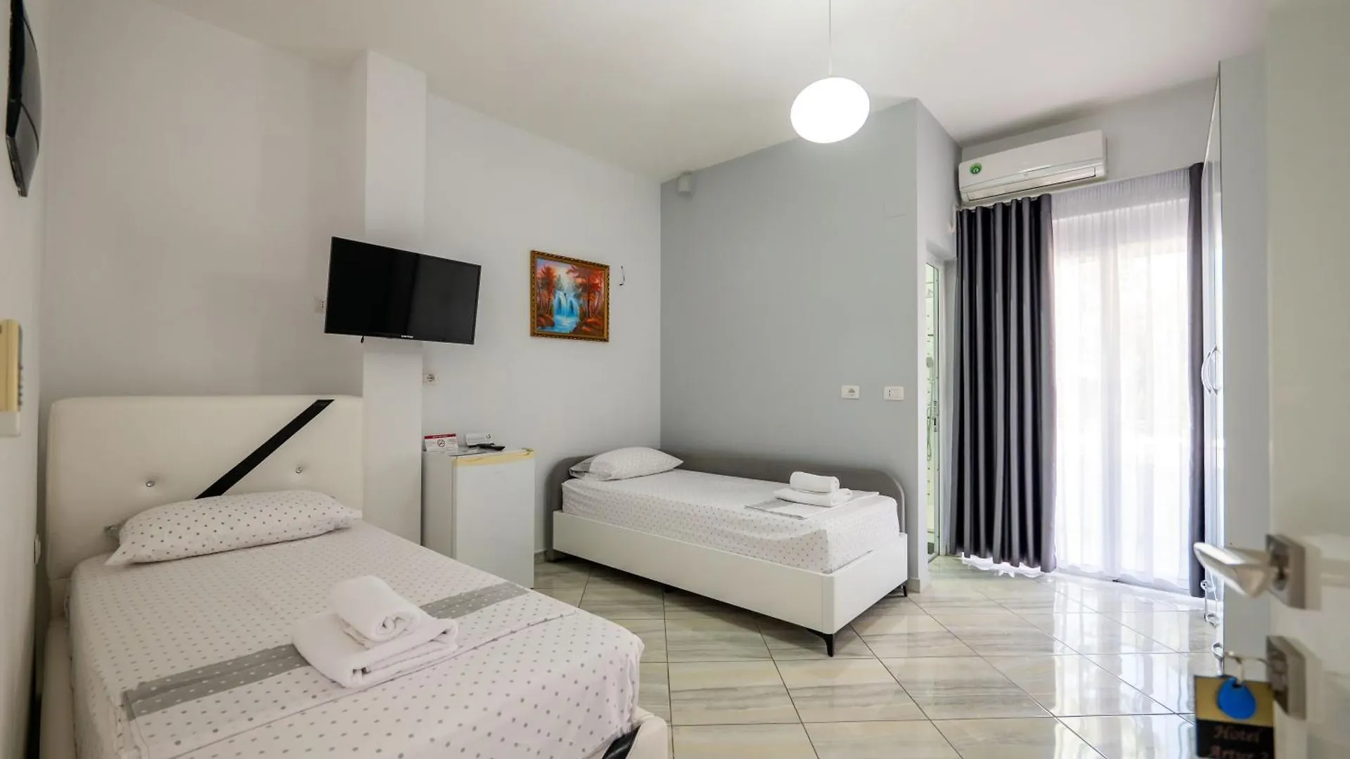 Hotel Artur2 卡萨米尔