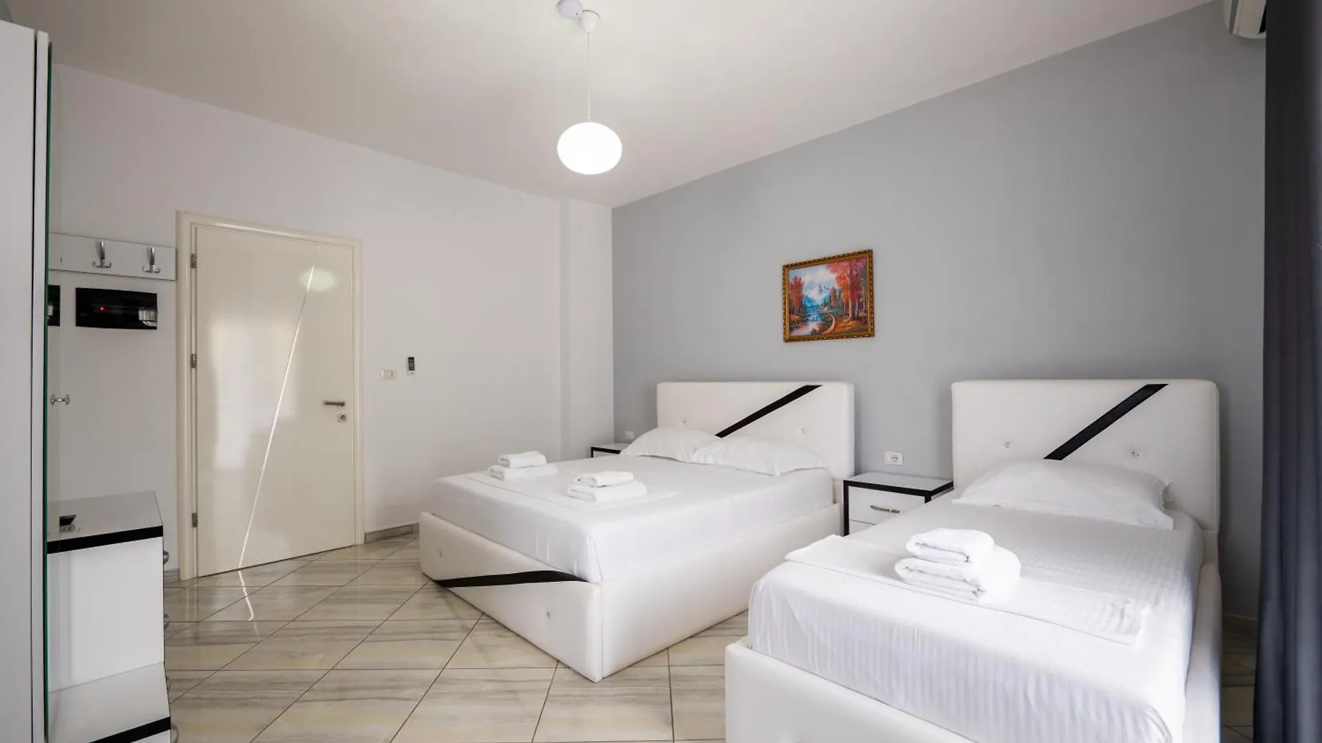 Hotel Artur2 卡萨米尔 3*,